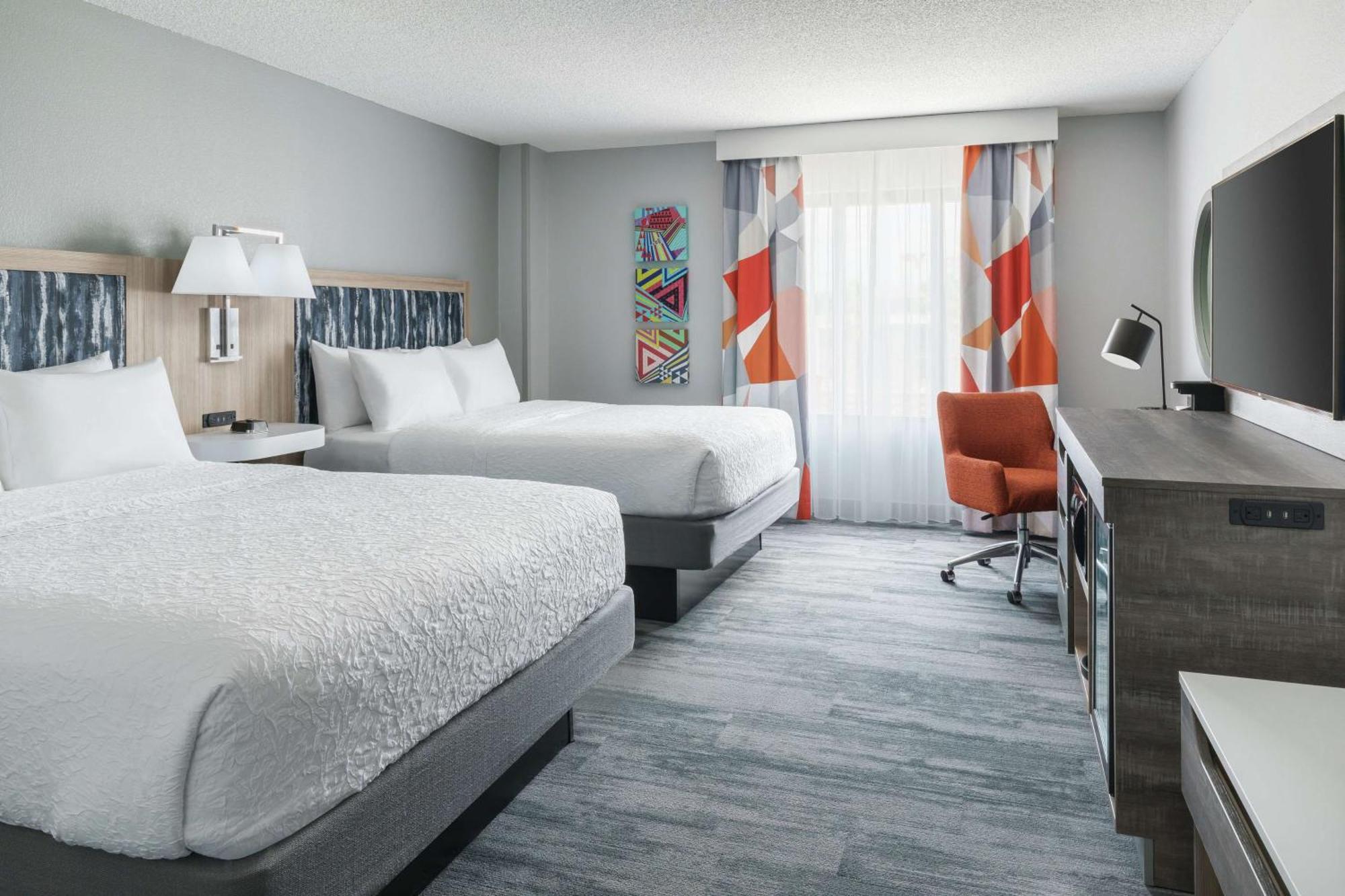 Hampton Inn & Suites Tampa Ybor City Downtown Exteriör bild
