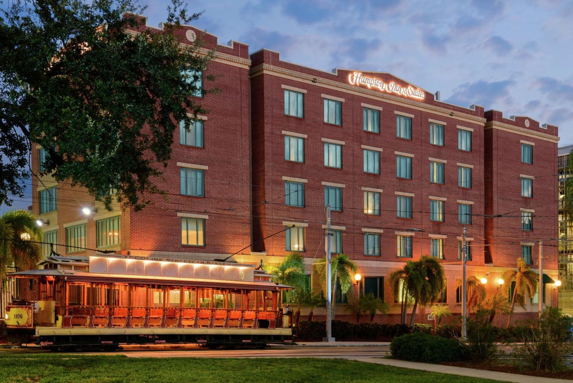 Hampton Inn & Suites Tampa Ybor City Downtown Exteriör bild