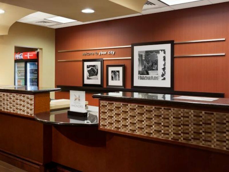 Hampton Inn & Suites Tampa Ybor City Downtown Exteriör bild