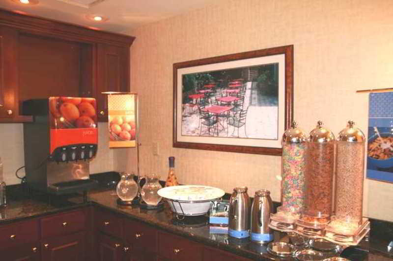 Hampton Inn & Suites Tampa Ybor City Downtown Restaurang bild