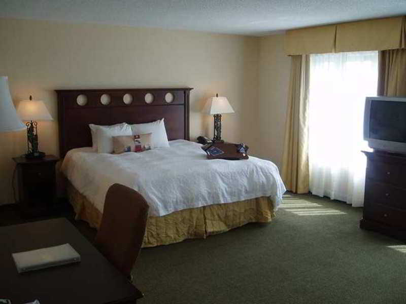 Hampton Inn & Suites Tampa Ybor City Downtown Rum bild
